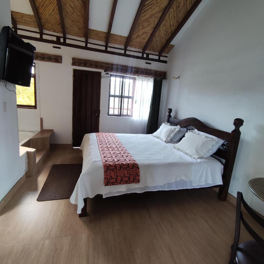 Artemisa Hotel Santa Sofia  Екстер'єр фото