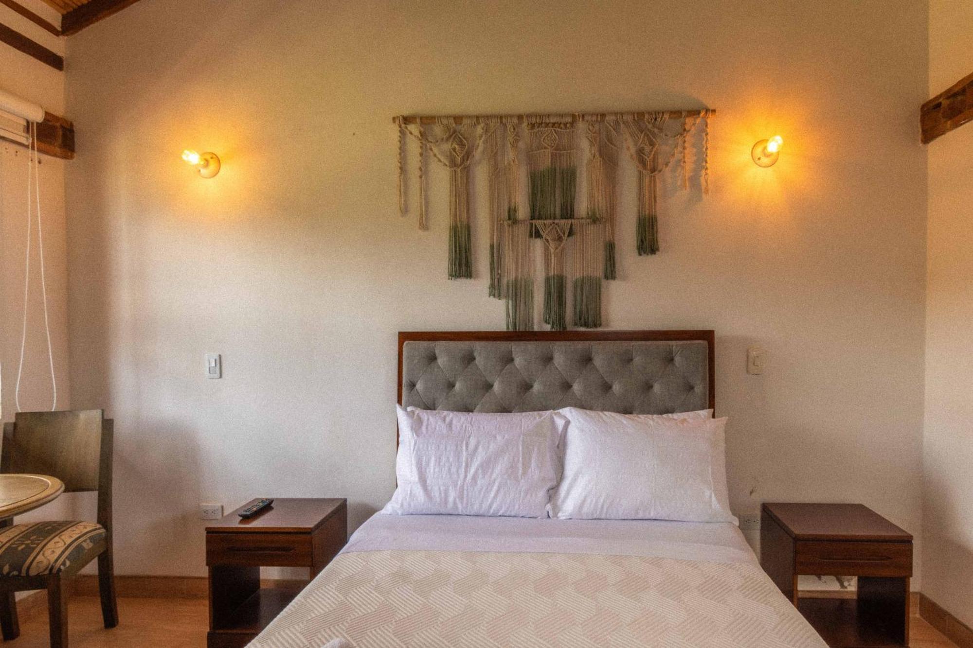 Artemisa Hotel Santa Sofia  Екстер'єр фото