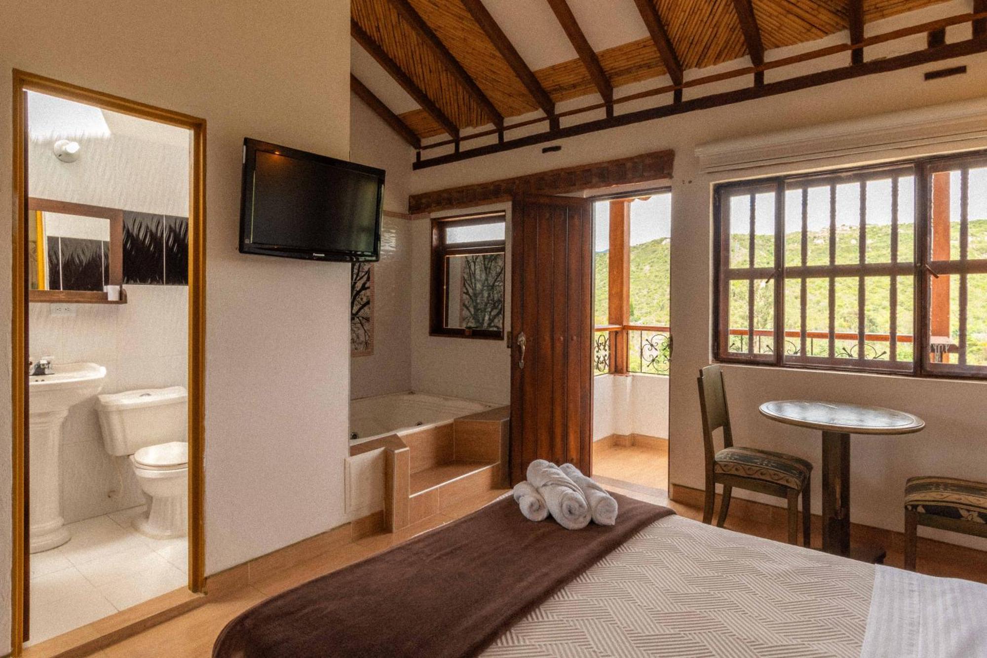 Artemisa Hotel Santa Sofia  Екстер'єр фото