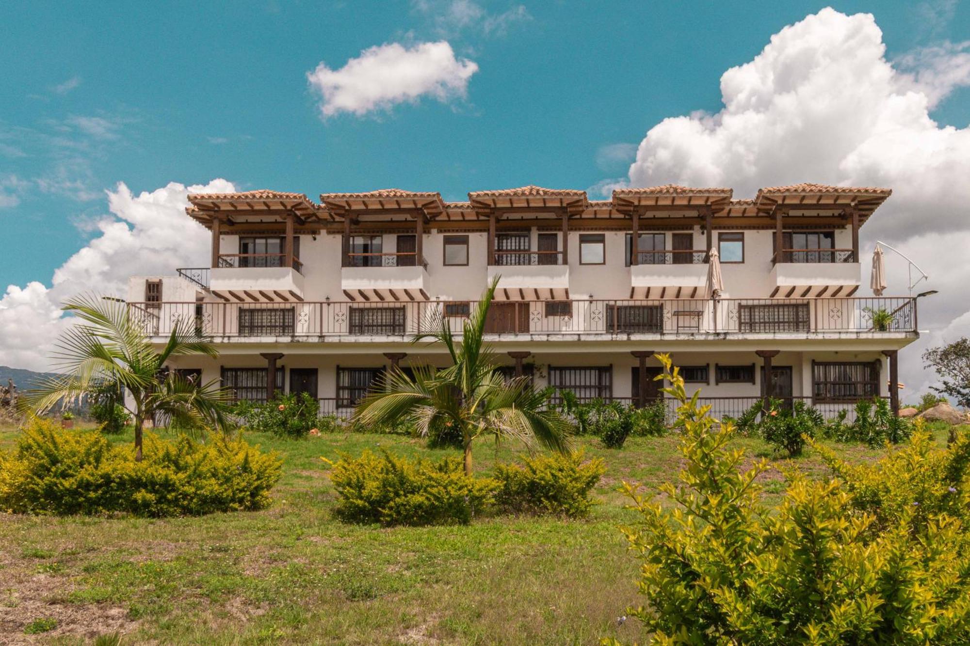 Artemisa Hotel Santa Sofia  Екстер'єр фото